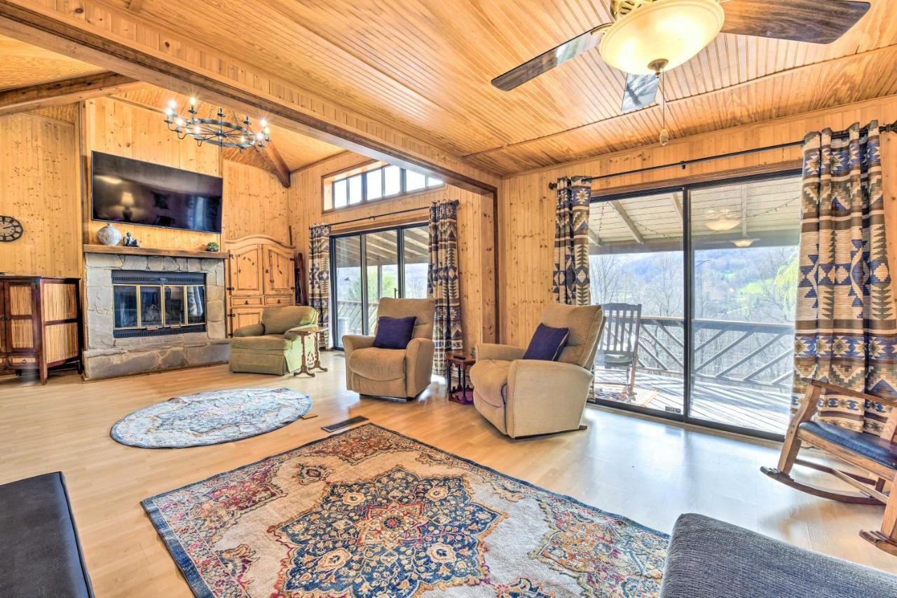 Best Location - Maggie Valley Cabin With Hot Tub! Eksteriør billede
